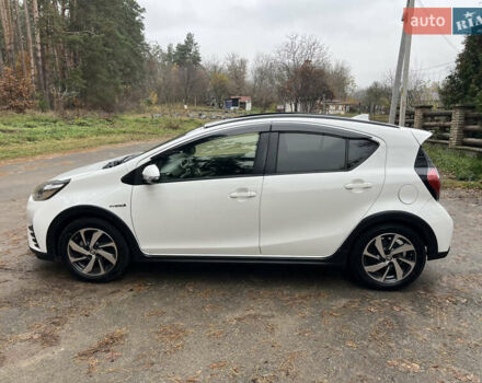 Белый Тойота Aqua, объемом двигателя 1.5 л и пробегом 61 тыс. км за 13200 $, фото 11 на Automoto.ua