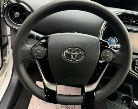 Білий Тойота Aqua, об'ємом двигуна 1.5 л та пробігом 86 тис. км за 12800 $, фото 41 на Automoto.ua