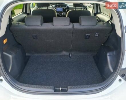 Белый Тойота Aqua, объемом двигателя 1.5 л и пробегом 73 тыс. км за 12900 $, фото 14 на Automoto.ua