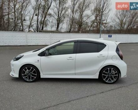 Білий Тойота Aqua, об'ємом двигуна 1.5 л та пробігом 42 тис. км за 14500 $, фото 7 на Automoto.ua