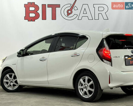 Білий Тойота Aqua, об'ємом двигуна 1.5 л та пробігом 87 тис. км за 13200 $, фото 20 на Automoto.ua