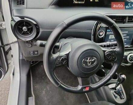 Білий Тойота Aqua, об'ємом двигуна 1.5 л та пробігом 42 тис. км за 14500 $, фото 17 на Automoto.ua