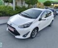Белый Тойота Aqua, объемом двигателя 1.5 л и пробегом 73 тыс. км за 12800 $, фото 1 на Automoto.ua