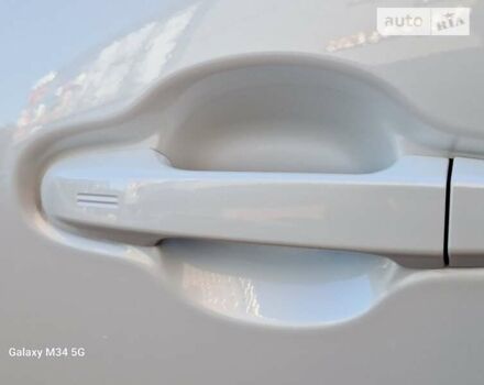 Білий Тойота Aqua, об'ємом двигуна 1.5 л та пробігом 105 тис. км за 13899 $, фото 21 на Automoto.ua