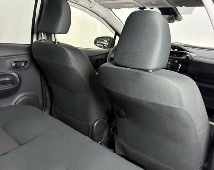 Білий Тойота Aqua, об'ємом двигуна 1.5 л та пробігом 87 тис. км за 13200 $, фото 43 на Automoto.ua