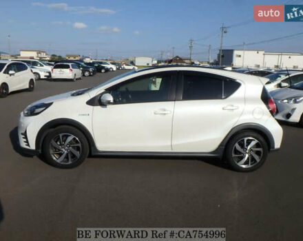 Белый Тойота Aqua, объемом двигателя 1.5 л и пробегом 79 тыс. км за 12700 $, фото 1 на Automoto.ua