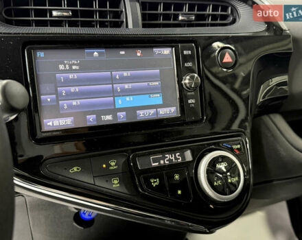 Білий Тойота Aqua, об'ємом двигуна 1.5 л та пробігом 87 тис. км за 13200 $, фото 26 на Automoto.ua