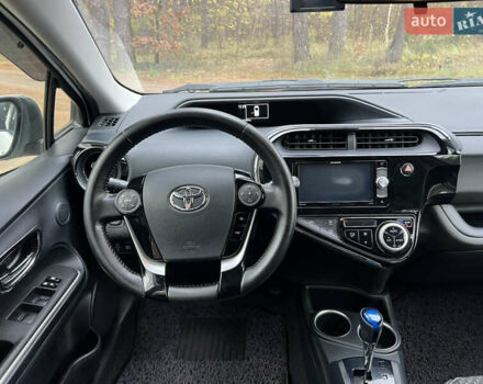 Белый Тойота Aqua, объемом двигателя 1.5 л и пробегом 61 тыс. км за 13200 $, фото 21 на Automoto.ua