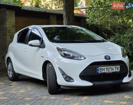 Білий Тойота Aqua, об'ємом двигуна 1.5 л та пробігом 80 тис. км за 12699 $, фото 16 на Automoto.ua