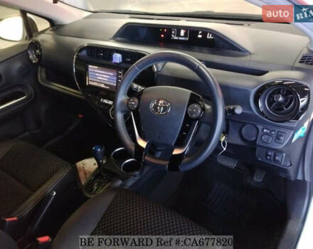 Белый Тойота Aqua, объемом двигателя 1.5 л и пробегом 27 тыс. км за 13500 $, фото 52 на Automoto.ua