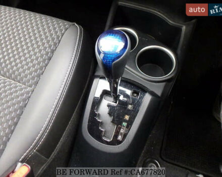 Белый Тойота Aqua, объемом двигателя 1.5 л и пробегом 27 тыс. км за 13500 $, фото 41 на Automoto.ua