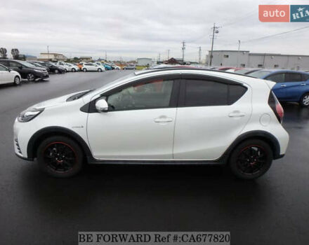 Белый Тойота Aqua, объемом двигателя 1.5 л и пробегом 27 тыс. км за 13500 $, фото 1 на Automoto.ua