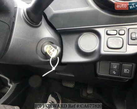 Белый Тойота Aqua, объемом двигателя 1.5 л и пробегом 27 тыс. км за 13500 $, фото 44 на Automoto.ua