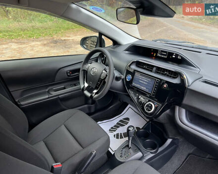 Білий Тойота Aqua, об'ємом двигуна 1.5 л та пробігом 61 тис. км за 13200 $, фото 18 на Automoto.ua