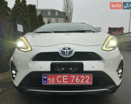 Белый Тойота Aqua, объемом двигателя 1.5 л и пробегом 79 тыс. км за 15950 $, фото 46 на Automoto.ua