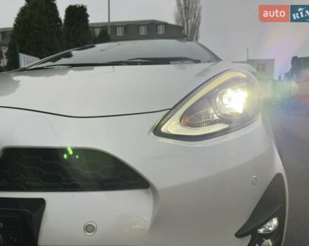 Белый Тойота Aqua, объемом двигателя 1.5 л и пробегом 79 тыс. км за 15950 $, фото 44 на Automoto.ua