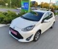 Белый Тойота Aqua, объемом двигателя 1.5 л и пробегом 55 тыс. км за 13400 $, фото 1 на Automoto.ua