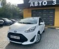 Белый Тойота Aqua, объемом двигателя 1.5 л и пробегом 66 тыс. км за 15800 $, фото 1 на Automoto.ua