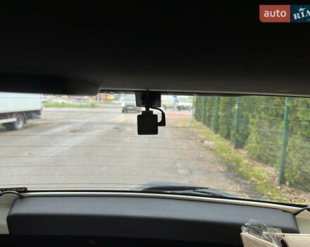 Белый Тойота Aqua, объемом двигателя 1.5 л и пробегом 79 тыс. км за 15950 $, фото 39 на Automoto.ua