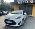 Белый Тойота Aqua, объемом двигателя 1.5 л и пробегом 66 тыс. км за 15800 $, фото 1 на Automoto.ua