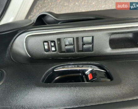 Белый Тойота Aqua, объемом двигателя 1.5 л и пробегом 79 тыс. км за 15950 $, фото 54 на Automoto.ua