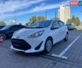 Білий Тойота Aqua, об'ємом двигуна 1.5 л та пробігом 56 тис. км за 13900 $, фото 1 на Automoto.ua