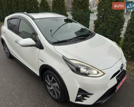 Белый Тойота Aqua, объемом двигателя 1.5 л и пробегом 79 тыс. км за 15950 $, фото 25 на Automoto.ua