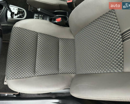 Белый Тойота Aqua, объемом двигателя 1.5 л и пробегом 79 тыс. км за 15950 $, фото 60 на Automoto.ua