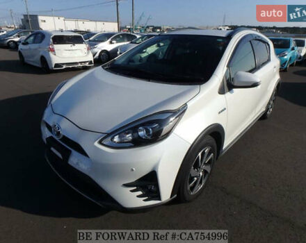 Белый Тойота Aqua, объемом двигателя 1.5 л и пробегом 79 тыс. км за 12700 $, фото 1 на Automoto.ua