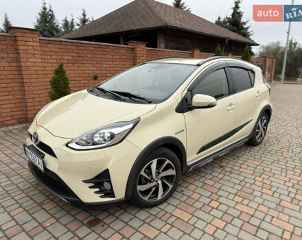 Бежевый Тойота Aqua, объемом двигателя 1.5 л и пробегом 90 тыс. км за 13700 $, фото 10 на Automoto.ua