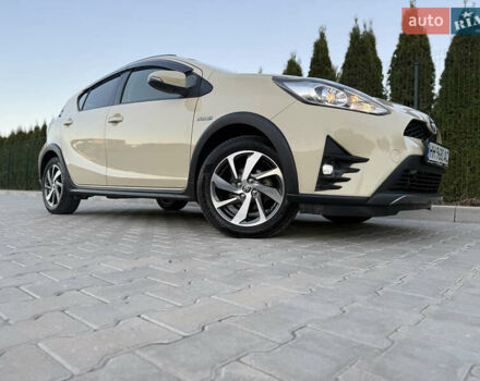 Бежевий Тойота Aqua, об'ємом двигуна 1.5 л та пробігом 79 тис. км за 13900 $, фото 7 на Automoto.ua