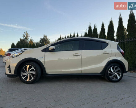Бежевий Тойота Aqua, об'ємом двигуна 1.5 л та пробігом 79 тис. км за 13900 $, фото 29 на Automoto.ua