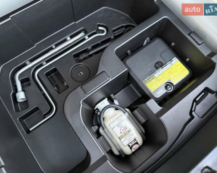 Бежевий Тойота Aqua, об'ємом двигуна 1.5 л та пробігом 79 тис. км за 13900 $, фото 103 на Automoto.ua