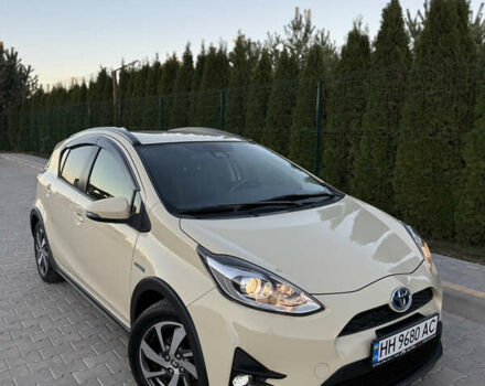 Бежевий Тойота Aqua, об'ємом двигуна 1.5 л та пробігом 79 тис. км за 13900 $, фото 5 на Automoto.ua