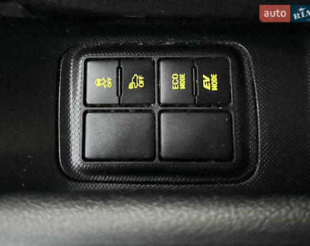 Бежевий Тойота Aqua, об'ємом двигуна 1.5 л та пробігом 79 тис. км за 13900 $, фото 61 на Automoto.ua