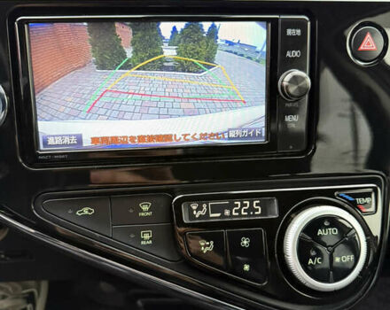 Бежевый Тойота Aqua, объемом двигателя 1.5 л и пробегом 90 тыс. км за 13700 $, фото 40 на Automoto.ua