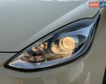 Бежевий Тойота Aqua, об'ємом двигуна 1.5 л та пробігом 79 тис. км за 13900 $, фото 34 на Automoto.ua