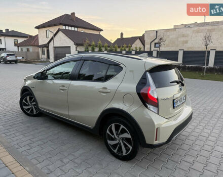 Бежевий Тойота Aqua, об'ємом двигуна 1.5 л та пробігом 79 тис. км за 13900 $, фото 31 на Automoto.ua