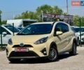 Бежевий Тойота Aqua, об'ємом двигуна 1.5 л та пробігом 99 тис. км за 13300 $, фото 1 на Automoto.ua