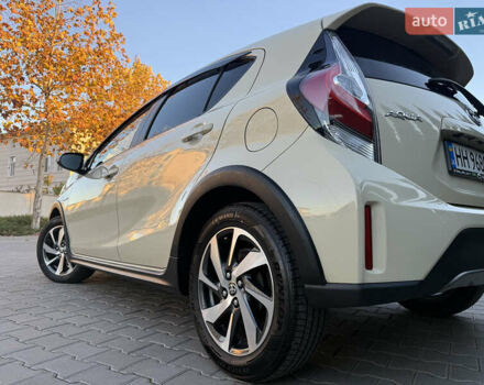 Бежевий Тойота Aqua, об'ємом двигуна 1.5 л та пробігом 79 тис. км за 13900 $, фото 25 на Automoto.ua