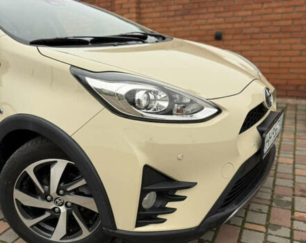 Бежевый Тойота Aqua, объемом двигателя 1.5 л и пробегом 90 тыс. км за 13700 $, фото 18 на Automoto.ua