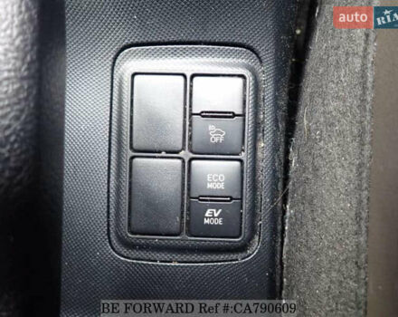 Бежевый Тойота Aqua, объемом двигателя 1.5 л и пробегом 73 тыс. км за 12900 $, фото 19 на Automoto.ua