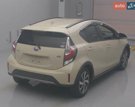 Бежевый Тойота Aqua, объемом двигателя 1.5 л и пробегом 73 тыс. км за 12900 $, фото 9 на Automoto.ua