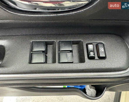 Бежевий Тойота Aqua, об'ємом двигуна 1.5 л та пробігом 72 тис. км за 14950 $, фото 48 на Automoto.ua