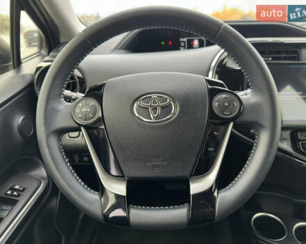 Бежевий Тойота Aqua, об'ємом двигуна 1.5 л та пробігом 72 тис. км за 14950 $, фото 41 на Automoto.ua