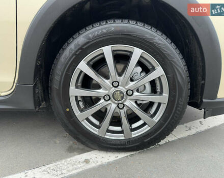 Бежевий Тойота Aqua, об'ємом двигуна 1.5 л та пробігом 72 тис. км за 14950 $, фото 29 на Automoto.ua