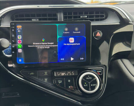 Бежевий Тойота Aqua, об'ємом двигуна 1.5 л та пробігом 72 тис. км за 14950 $, фото 40 на Automoto.ua