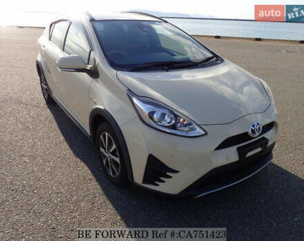 Бежевый Тойота Aqua, объемом двигателя 1.5 л и пробегом 89 тыс. км за 13500 $, фото 6 на Automoto.ua