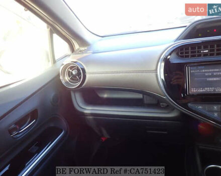 Бежевый Тойота Aqua, объемом двигателя 1.5 л и пробегом 89 тыс. км за 13500 $, фото 33 на Automoto.ua