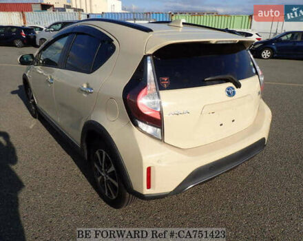 Бежевый Тойота Aqua, объемом двигателя 1.5 л и пробегом 89 тыс. км за 13500 $, фото 2 на Automoto.ua